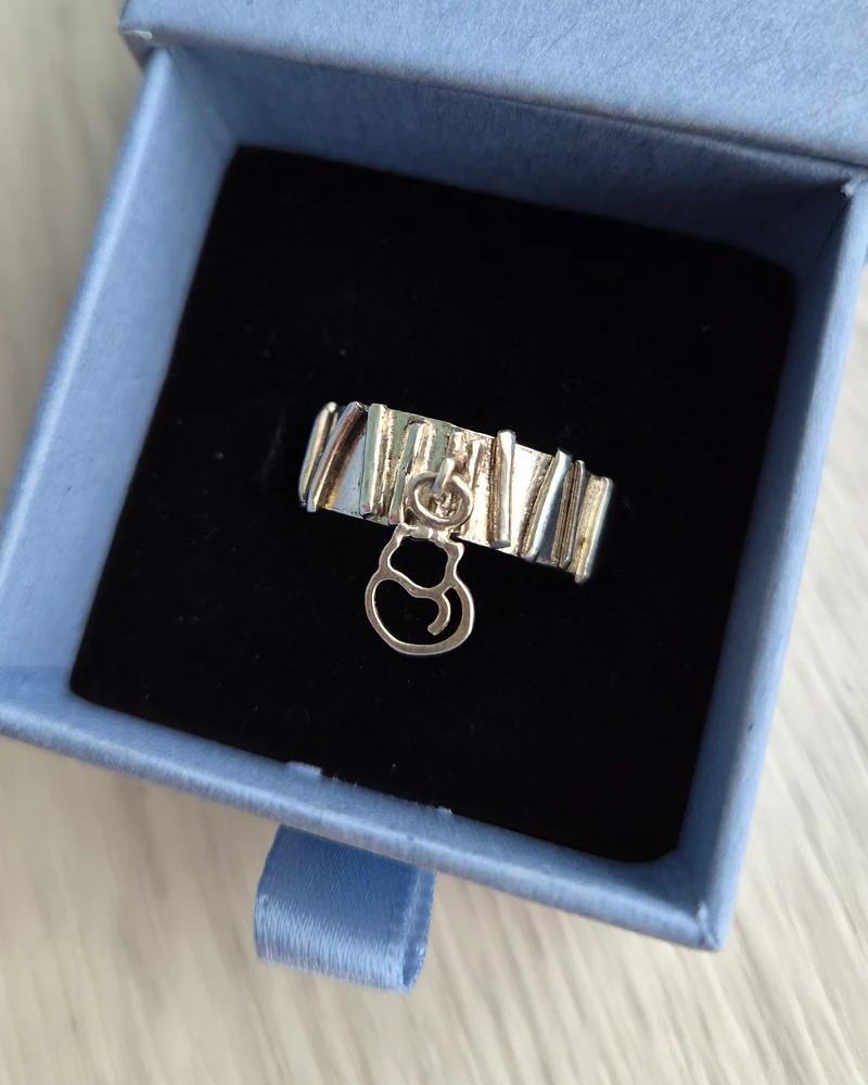 Кольцо серебряное 925 пробы — С подвеской