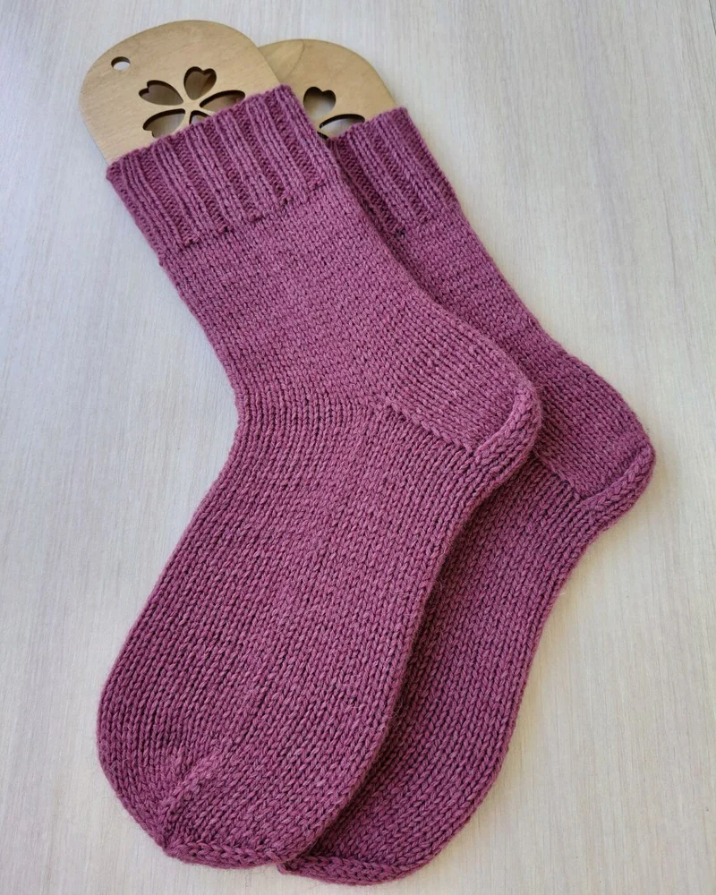 Брусничные розовые вязаные носочки Базовая коллекция RussianSocks — Брусничные носки