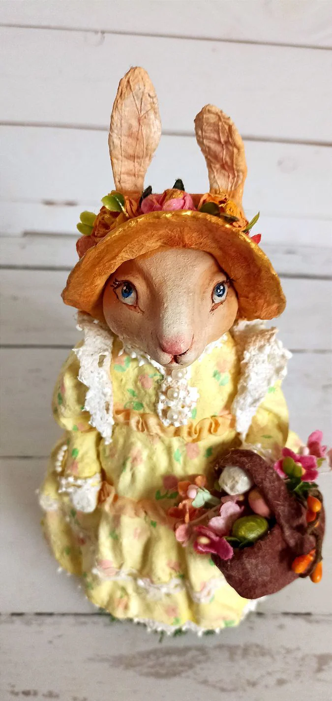 Крольчиха с корзинкой