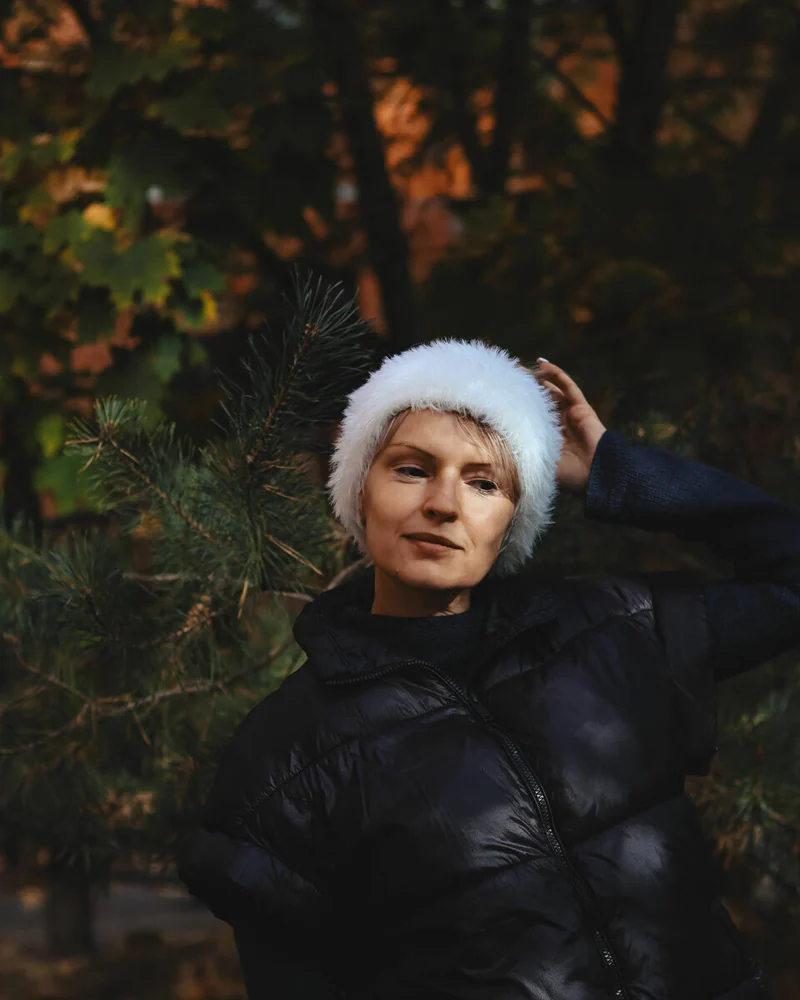 Повязка на голову меховая, Белая вязаная женская повязка — Белый