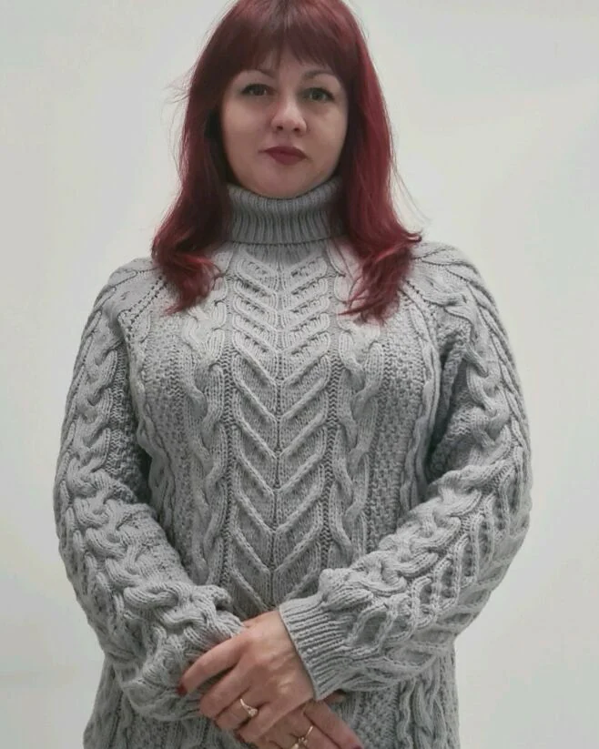 Свитер ручной работы из натуральной шерсти