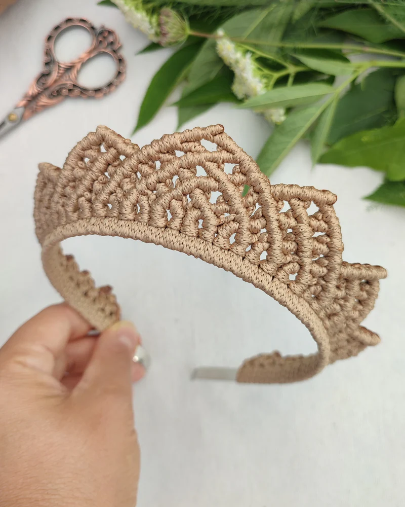 Кокошник макраме Царевна Малая капучино