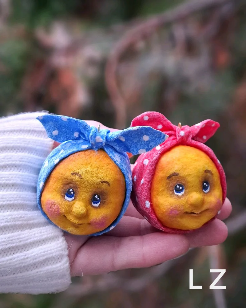 Жёлтый Колобок, ватная ёлочная игрушка