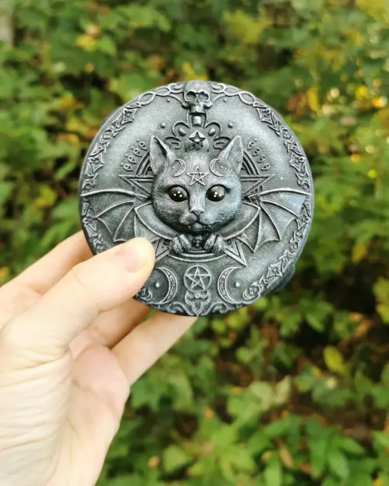 Малая шкатулка «Котик-вампир» — Серая