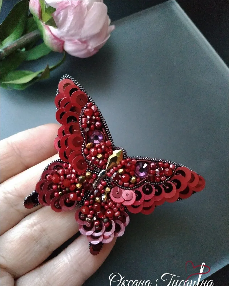 Брошь Бабочка (бордо) — бордовый