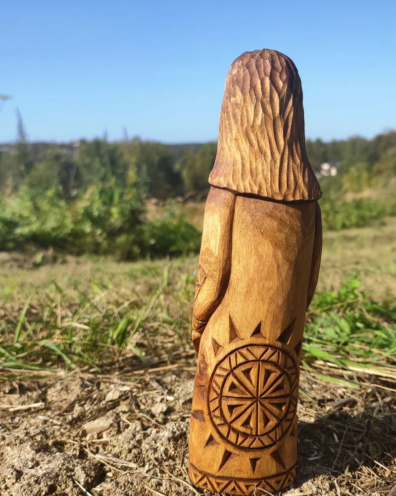 Фигурка «Старец-гусляр» из липы, с посохом — Фигурка «Старец-гусляр» из липы, с посох