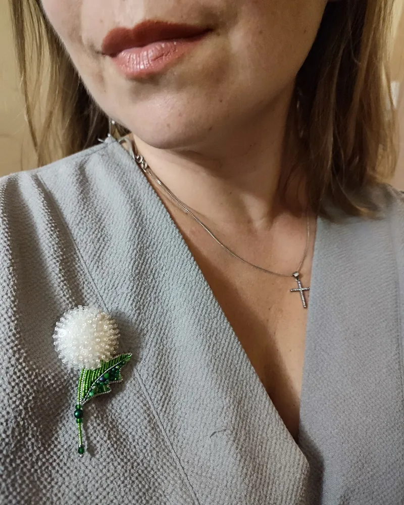 Брошь Одуванчик — белый с зелёным