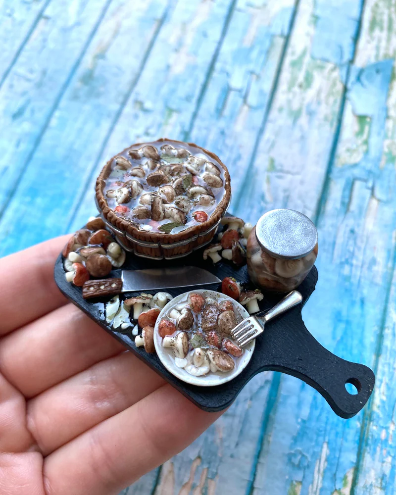 Кукольная Миниатюра «Соленые грибочки 🍄🟫»