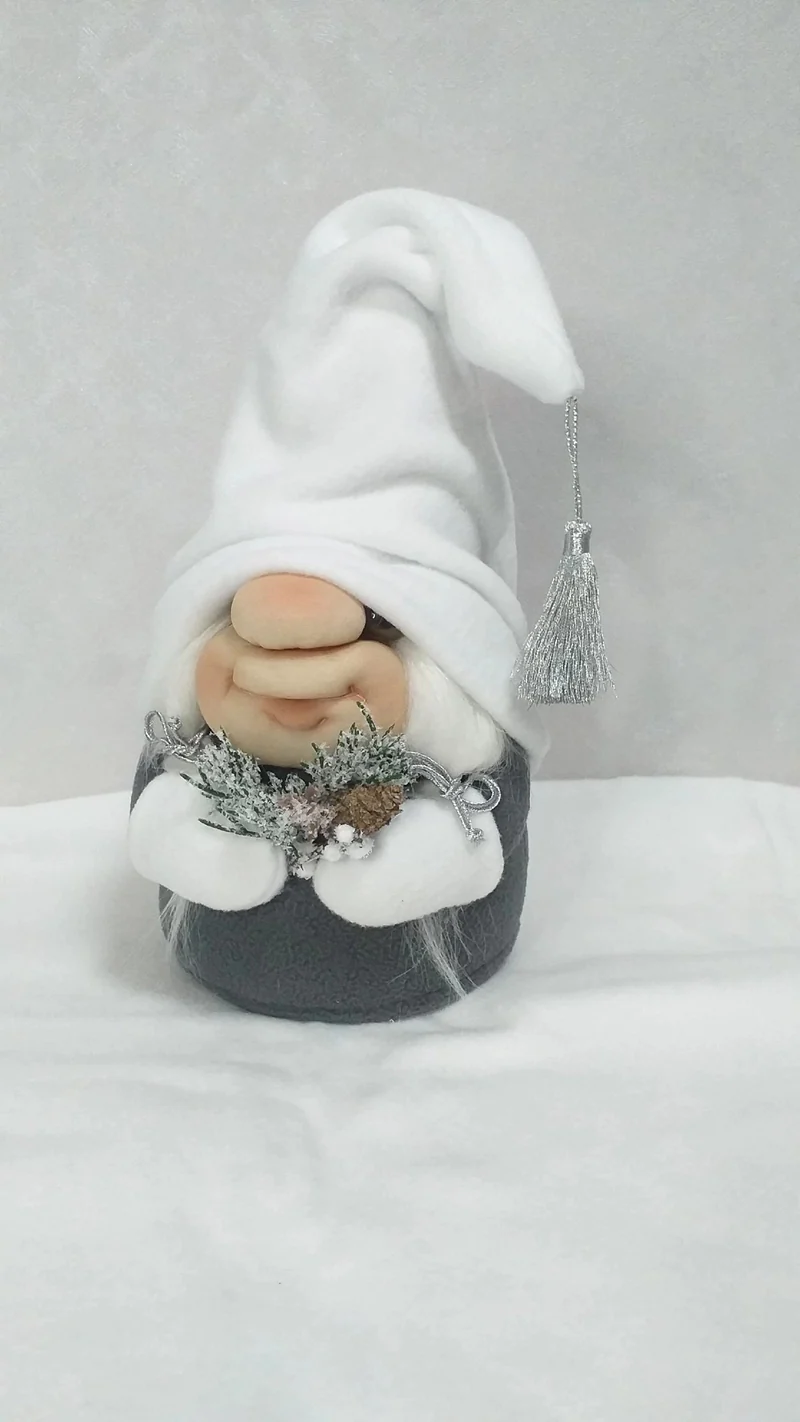 Гномик с личиком