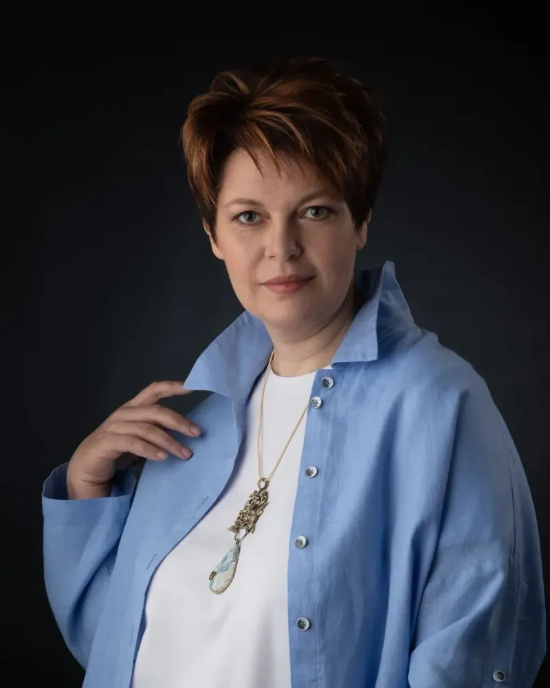 Кулон из латуни с натуральным камнем голубой виолан