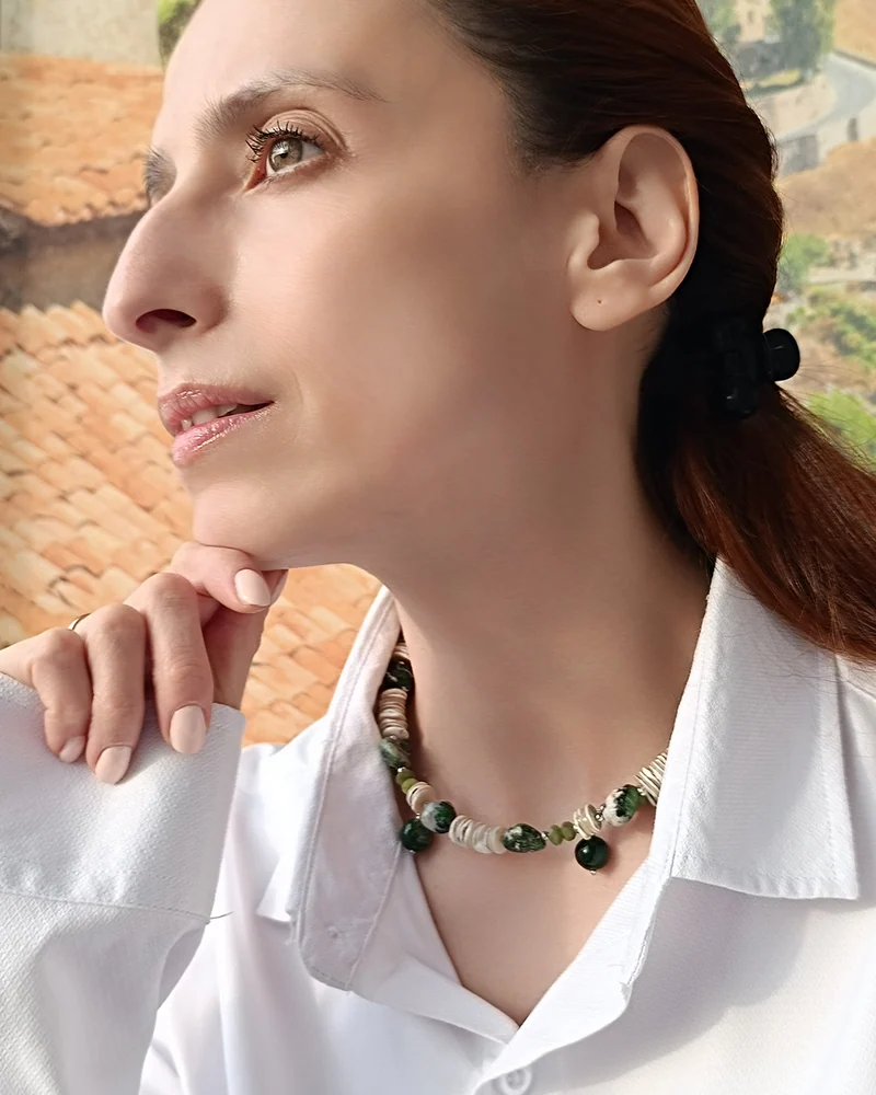 Чокер хромдиопсид, перламутр, серпентин