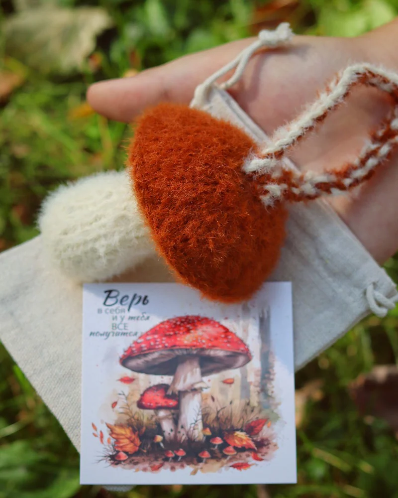 Елочная игрушка гриб, Новогодний декор — Белый