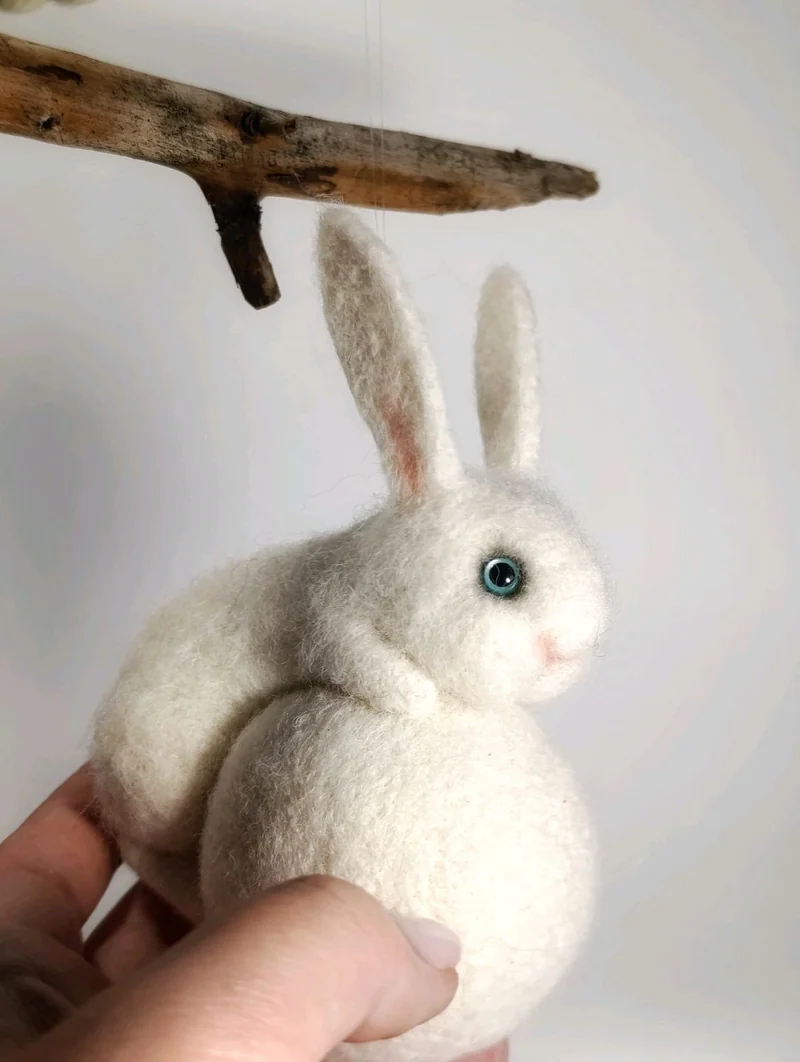 Ёлочная игрушка Зайка на шаре