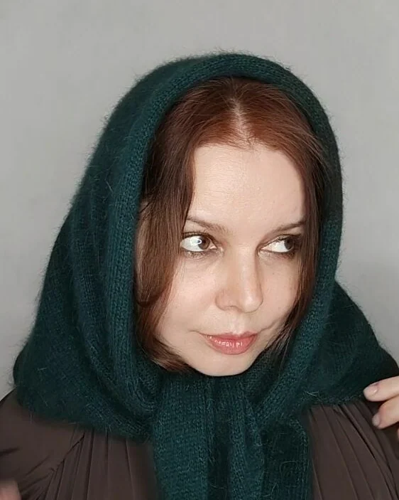 Косынка вязаная платок из ангоры темно-изумрудный
