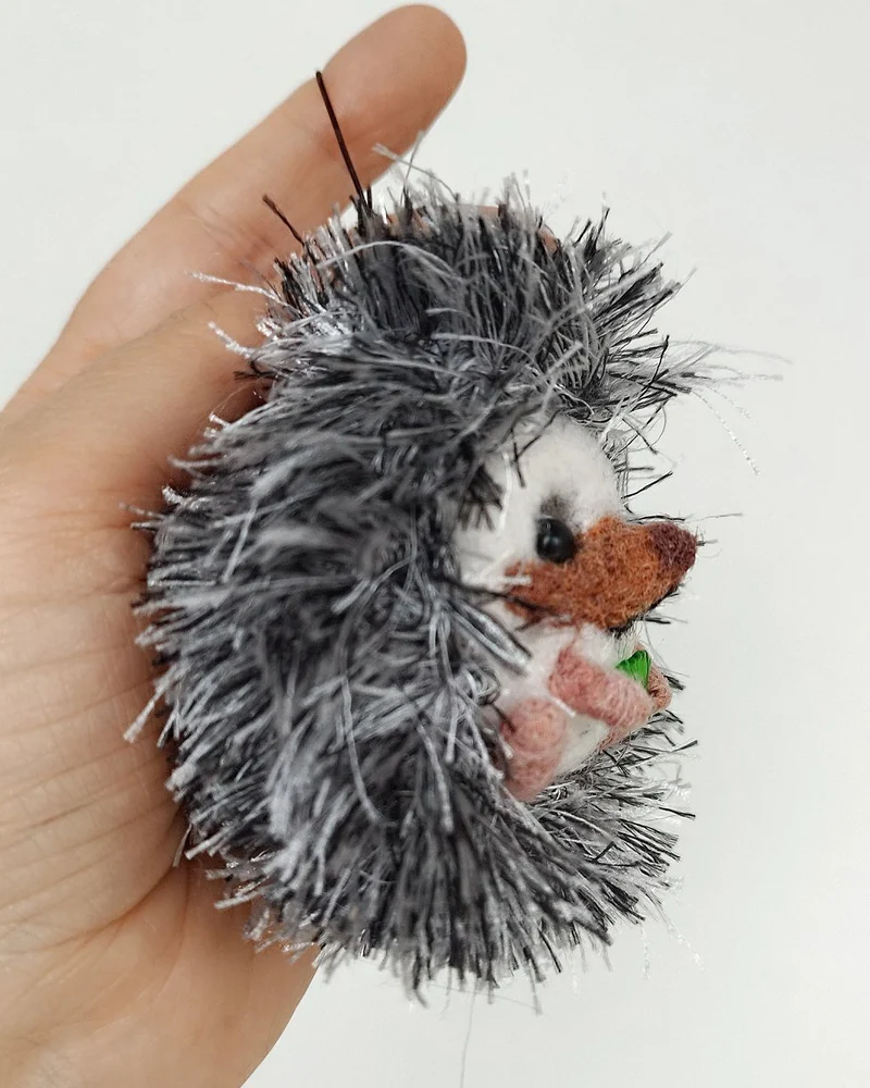 Ежик игрушка из шерсти, Войлочная игрушка брелок