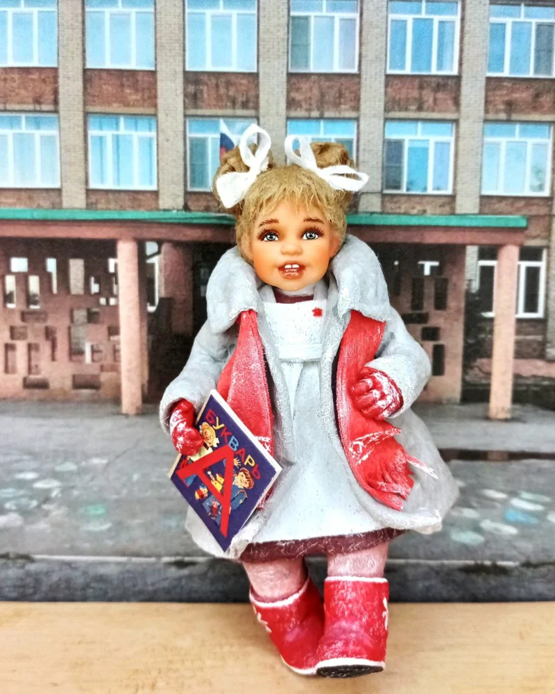 Ватные игрушки "Школьники на скамейке"