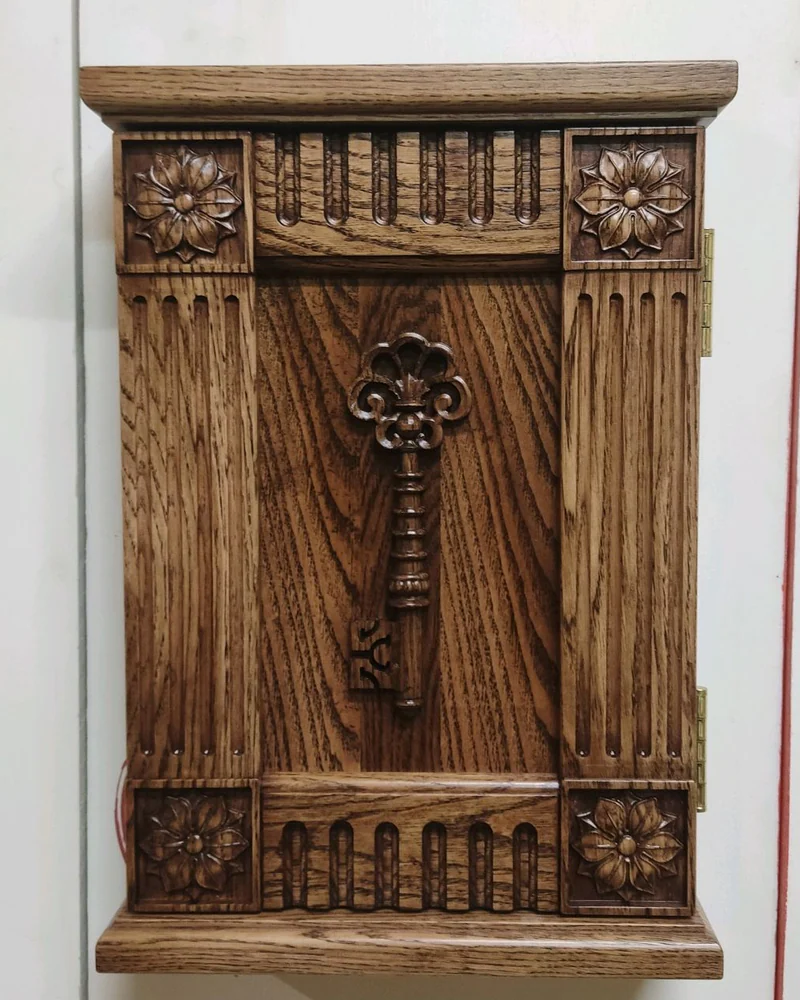 Ключница из дуба — коричневая