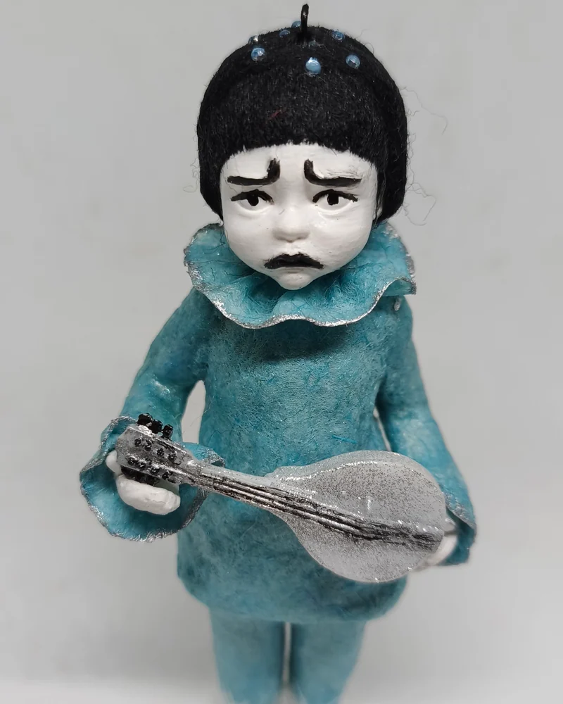елочная игрушка — Пьеро