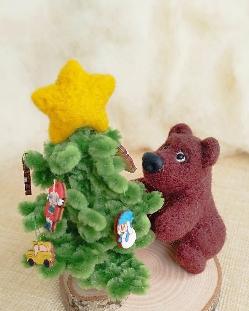 Войлочная игрушка медведь и елочка новогодняя, мишка косолапый