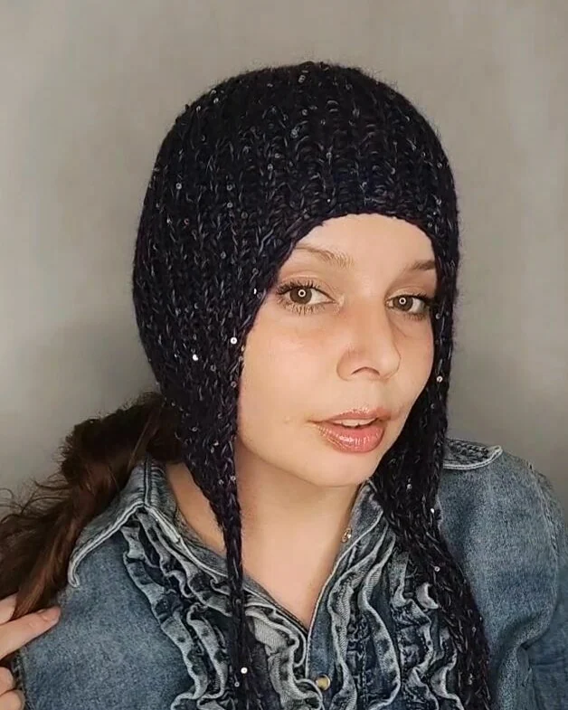 Шапка чепчик шлем, шапка с пайетками