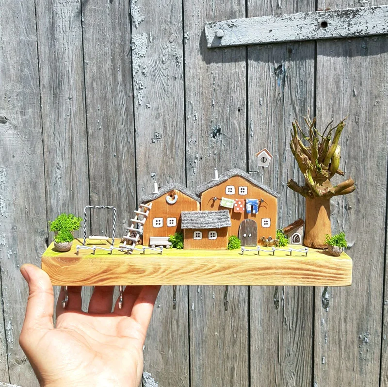 Ключница "Домик в деревне" (25см, 6крючков)