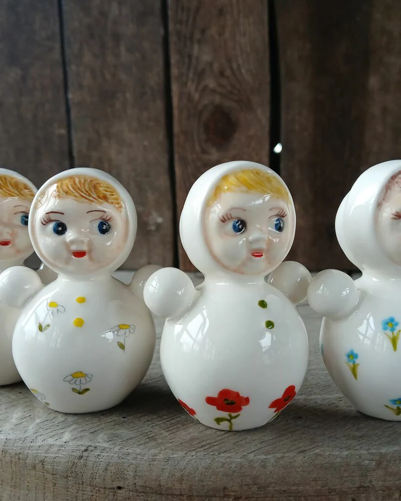 Неваляшка — расписная статуэтка