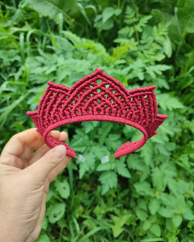 Розовый Бордовый кокошник макраме Царевна большая