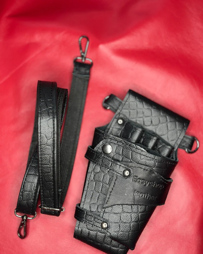 Чёрная кобура парикмахера