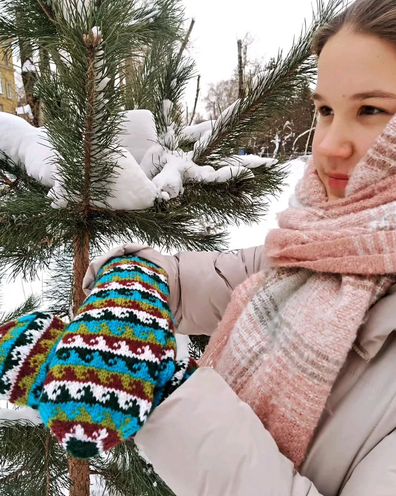 Варежки вязаные женские шерстяные теплые рукавички волны — Варежки с волнами