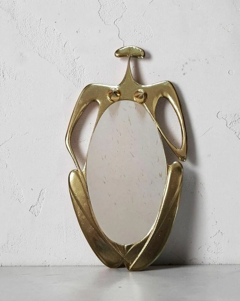 Скульптурное зеркало Femme Art — Золото
