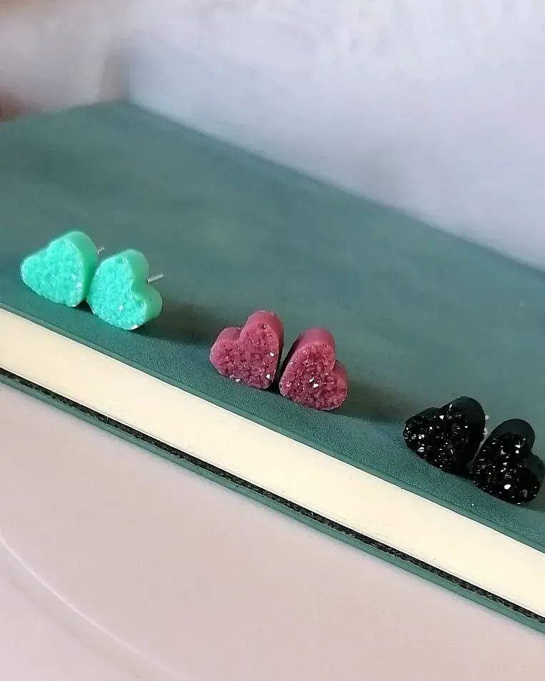 Серёжки-гвоздики, комплект из 3х пар — Эпоксидная смола