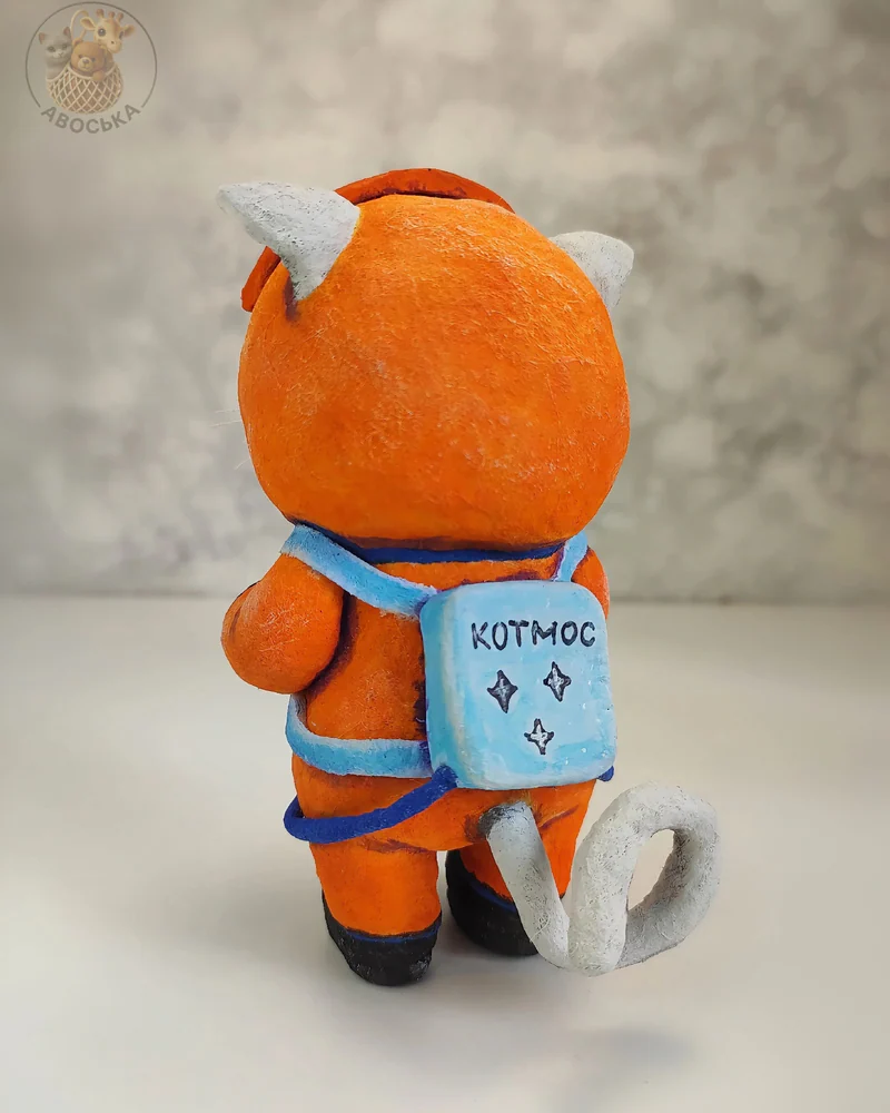 Ватная игрушка «Котик-космонавт»