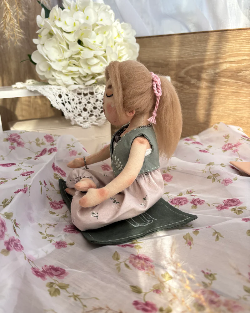 Кукла Йогиня
