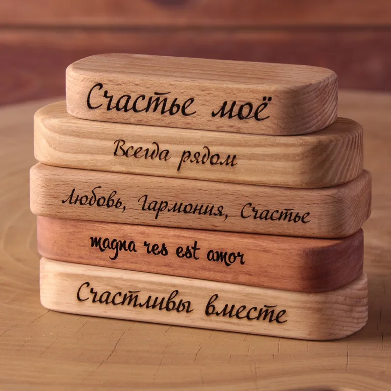 Дополнения к фигуркам: подставка, коробочка, сердечко