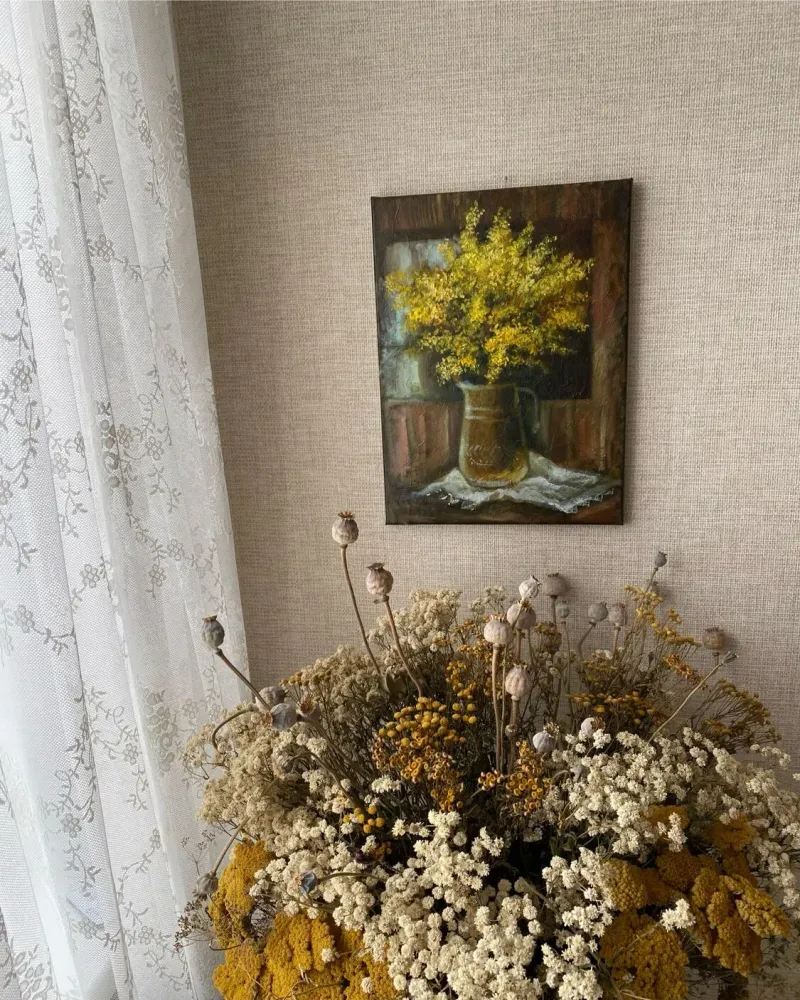 Картина «Жёлтые цветы в стеклянном графине», масло, 30×40 см