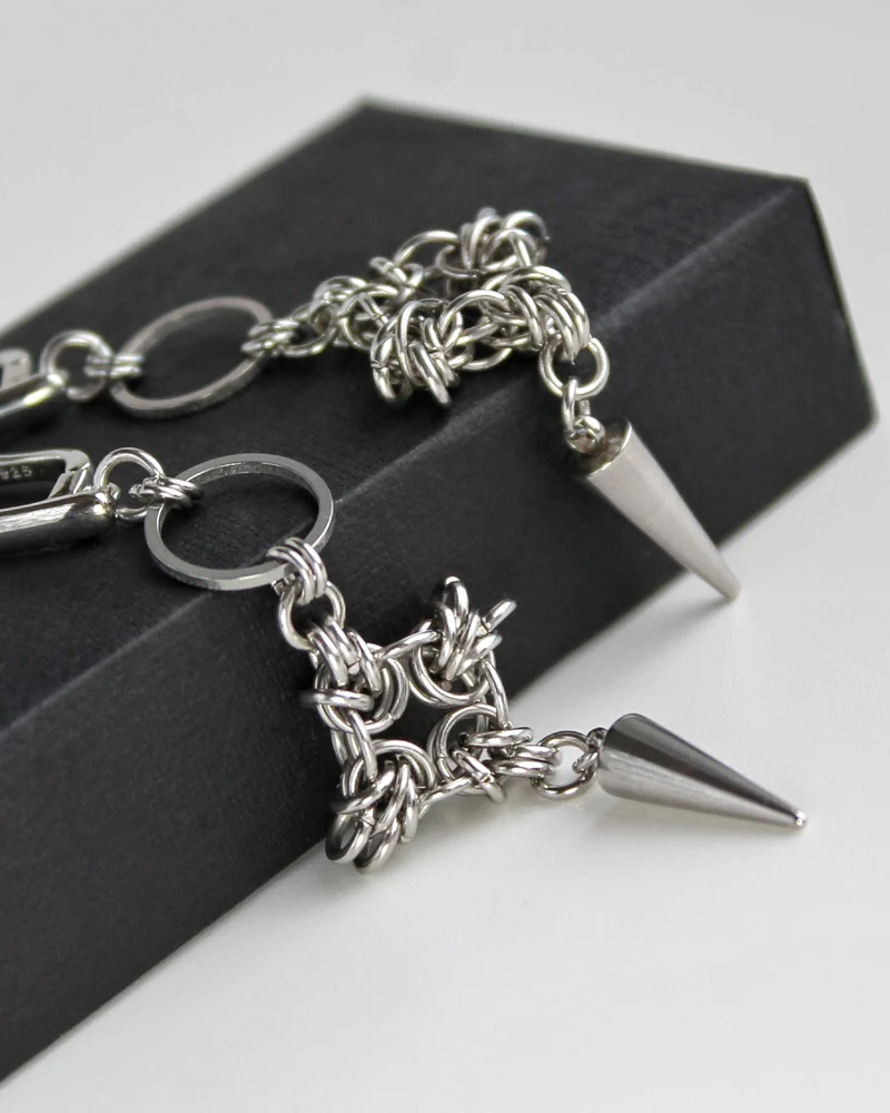 Стильные кольчужные серьги "Shuriken" — серебряные — Основной