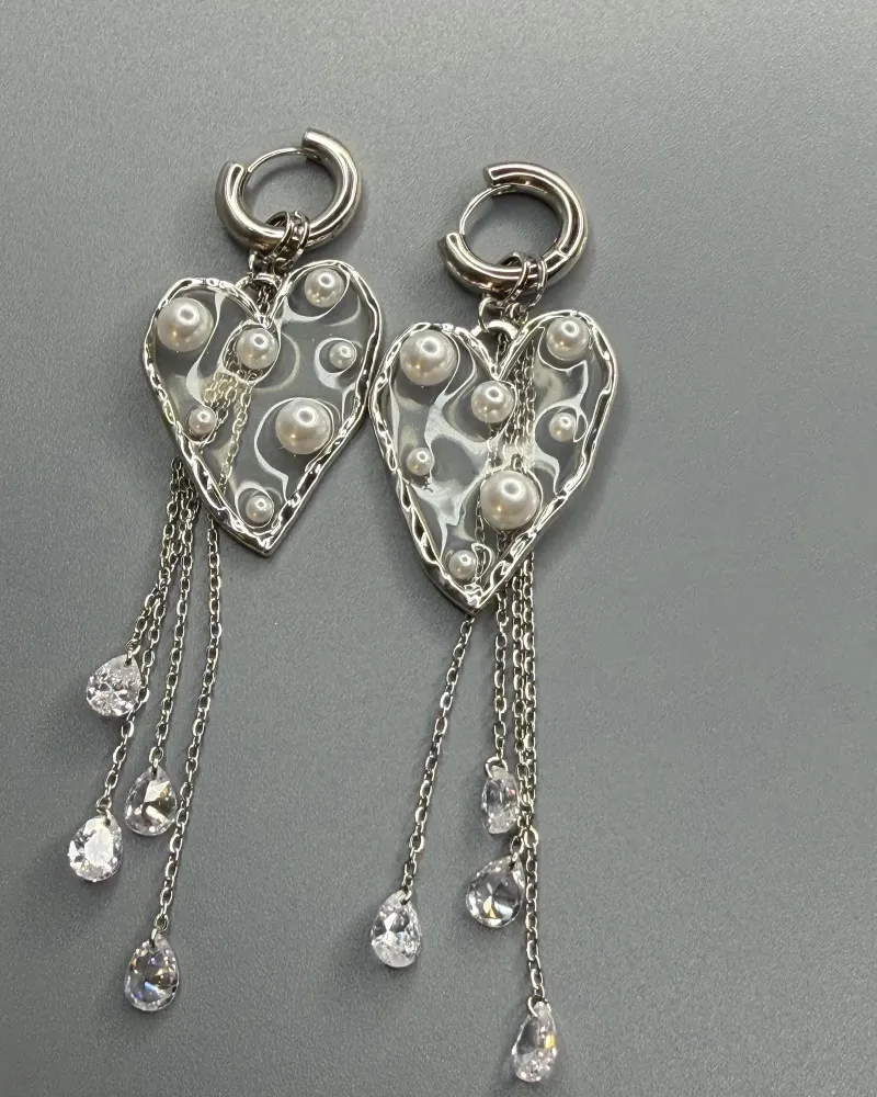 Серьги прозрачные и легкие