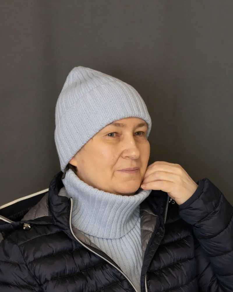 Комплект: шапочка и манишка — Голубой