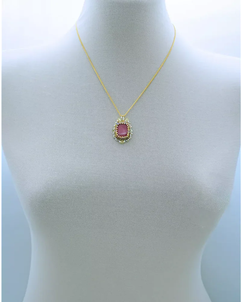 Подвеска ручной работы с родонитом и Swarovski
