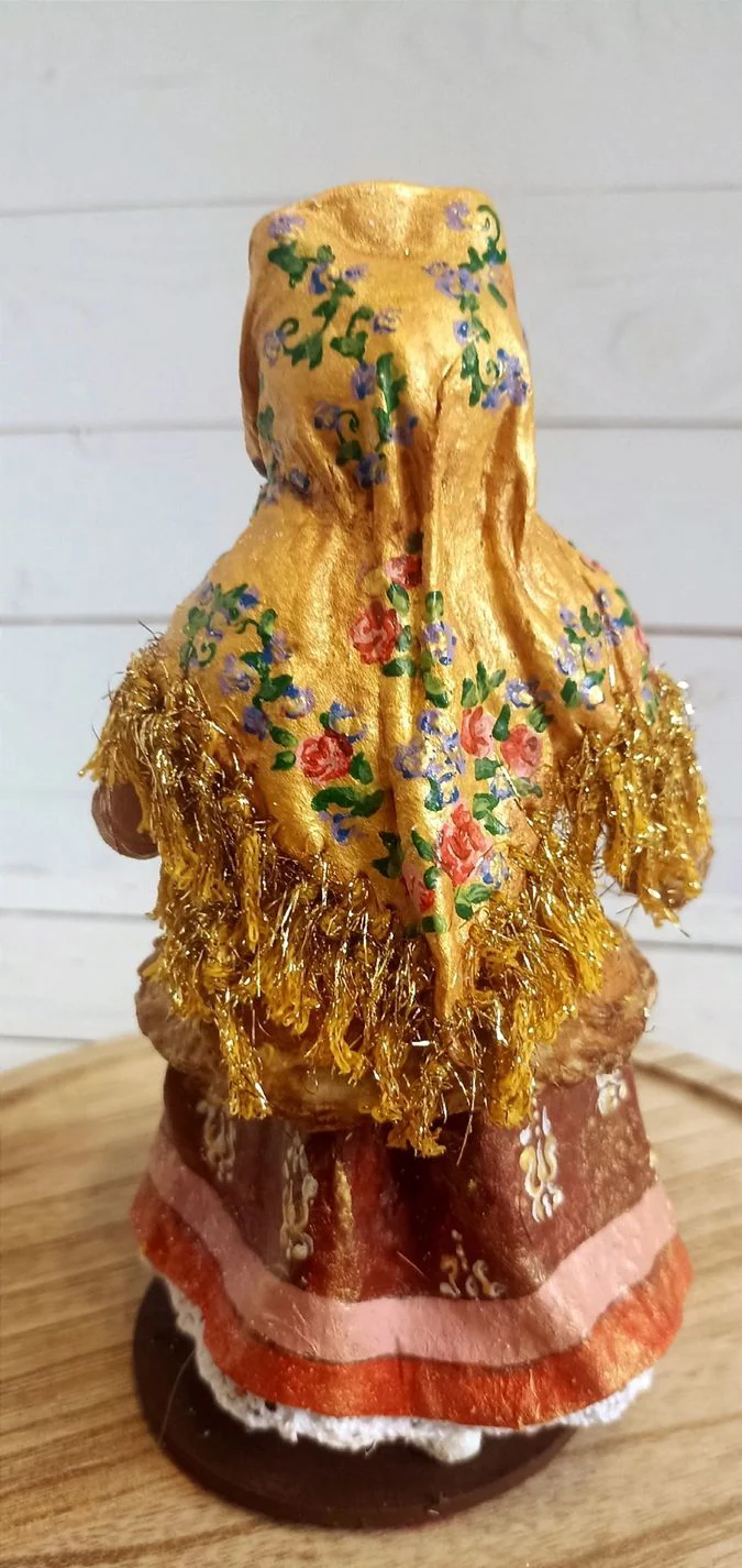 Кошечка Муся с блинами