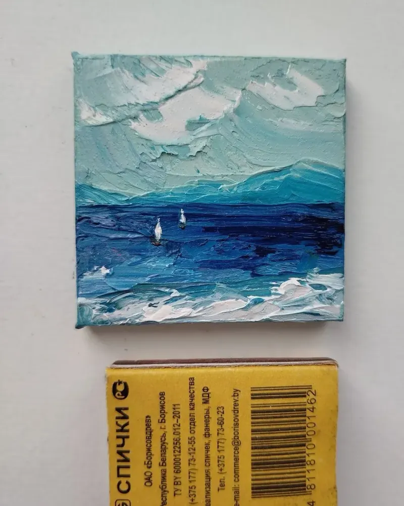 Море с горами. Миниатюра маслом — 6×6 см