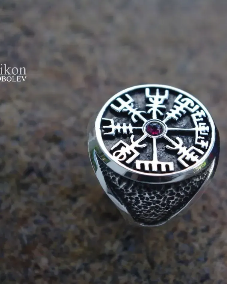 Перстень Vegvisir (Рунический компас) — Основной