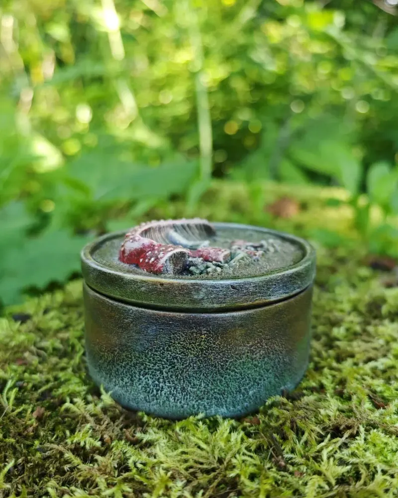 Малая шкатулка с мухоморами