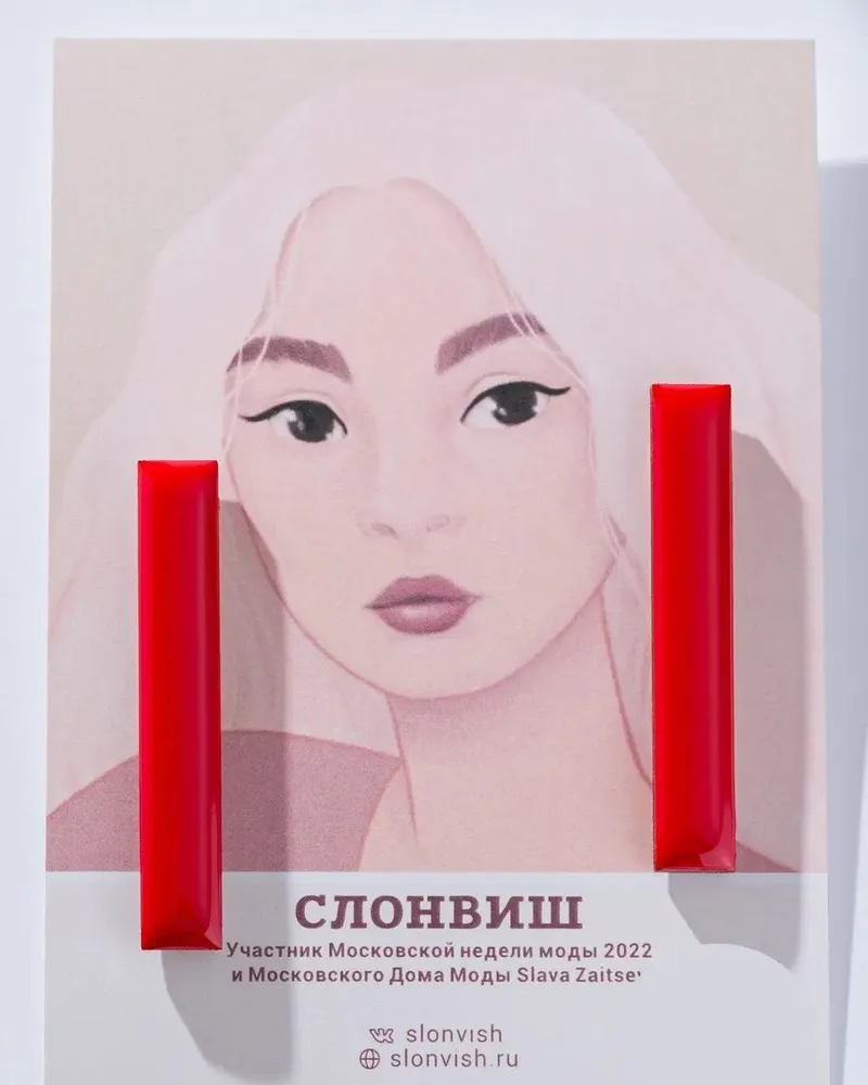 Серьги гвоздики круглые маленькие деревянные — красный