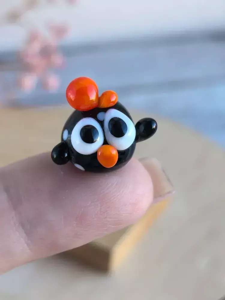 Стеклянная фигурка «Курочка черная»