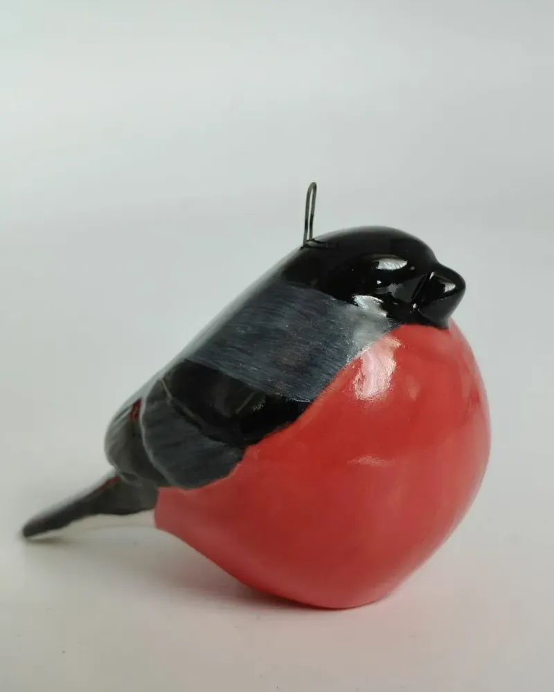 Ёлочные игрушки из фарфора, глянцевые: Дед Мороз, Снегурочка, Арлекин, снеговик, снегирь