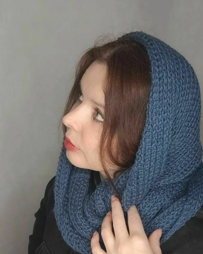 Снуд крупной жемчужной резинкой из кид-мохера — Сине-красный меланж