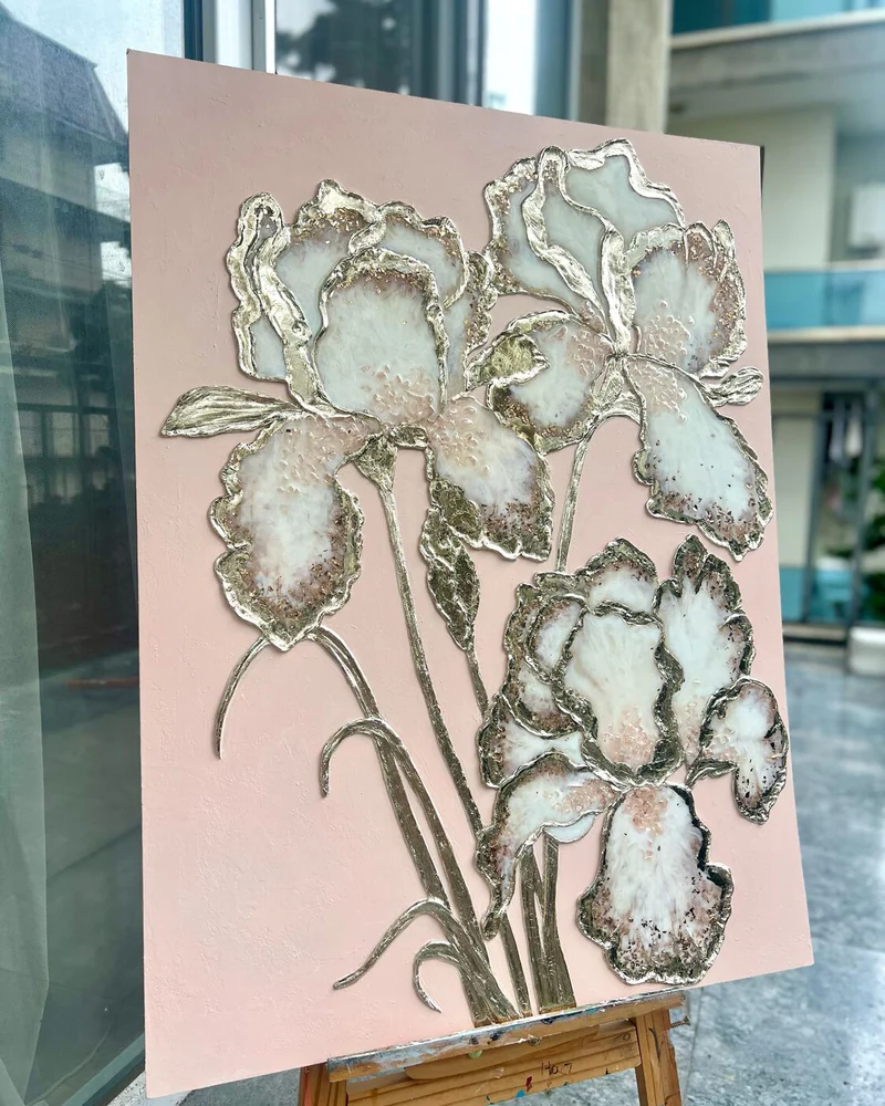 Картина «Ирисы» с золочением, 70×50 см