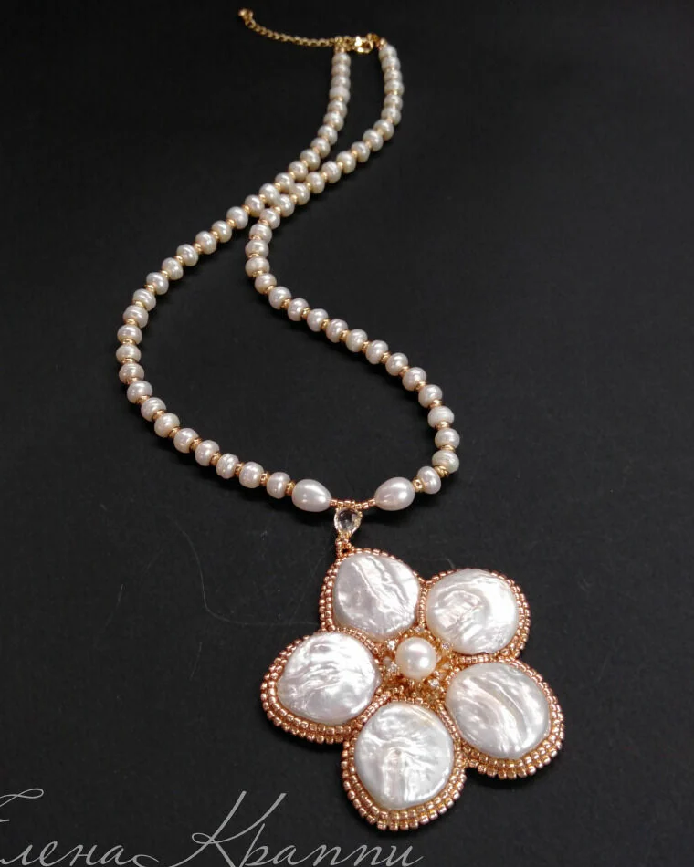 Брошь Кулон из барочного жемчуга. Украшение трансформер