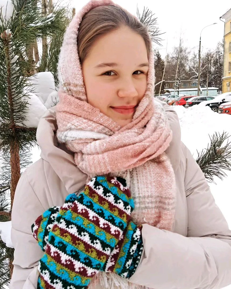Варежки вязаные женские шерстяные теплые рукавички волны — Варежки с волнами